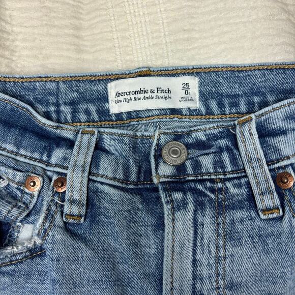 Abercrombie & Fitch Ultra High Rise Ankle Straight Jeans Size 25 - Picture 5 of 10